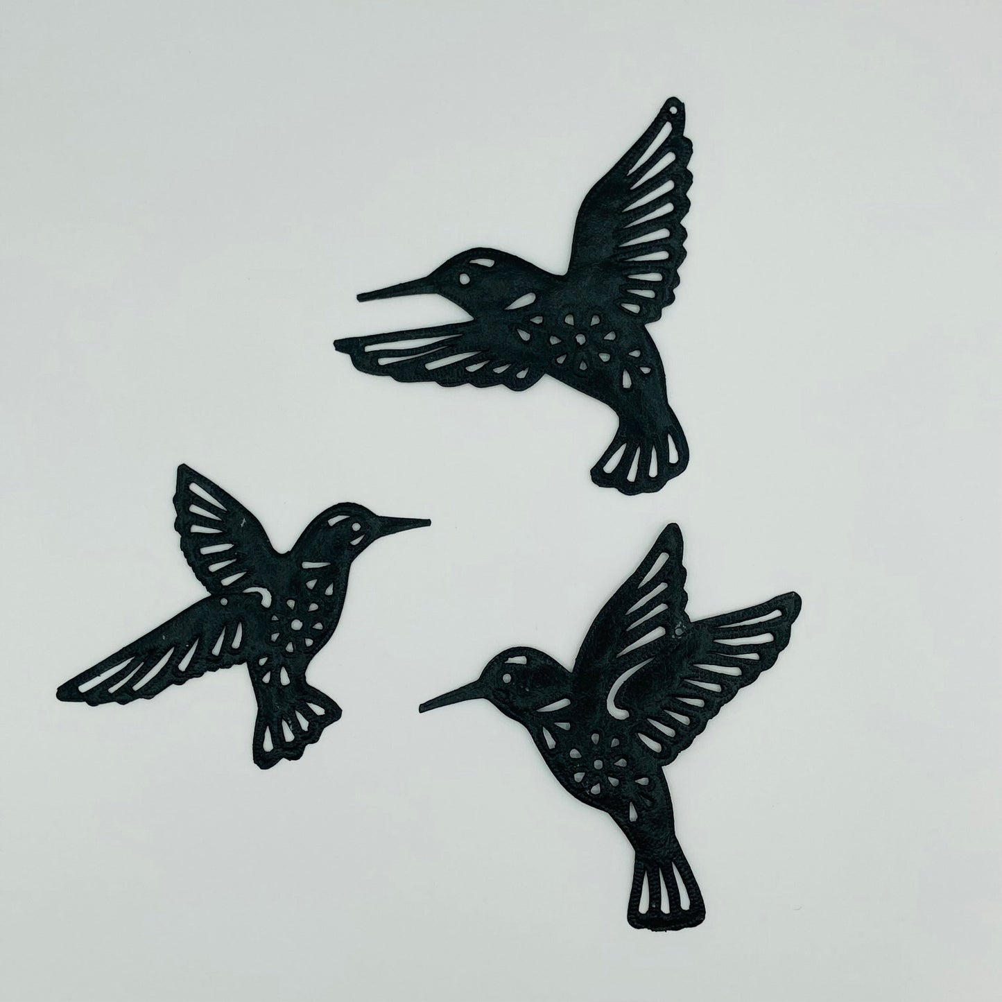 Metal Wall Décor - Set of Three Flying Hummingbirds